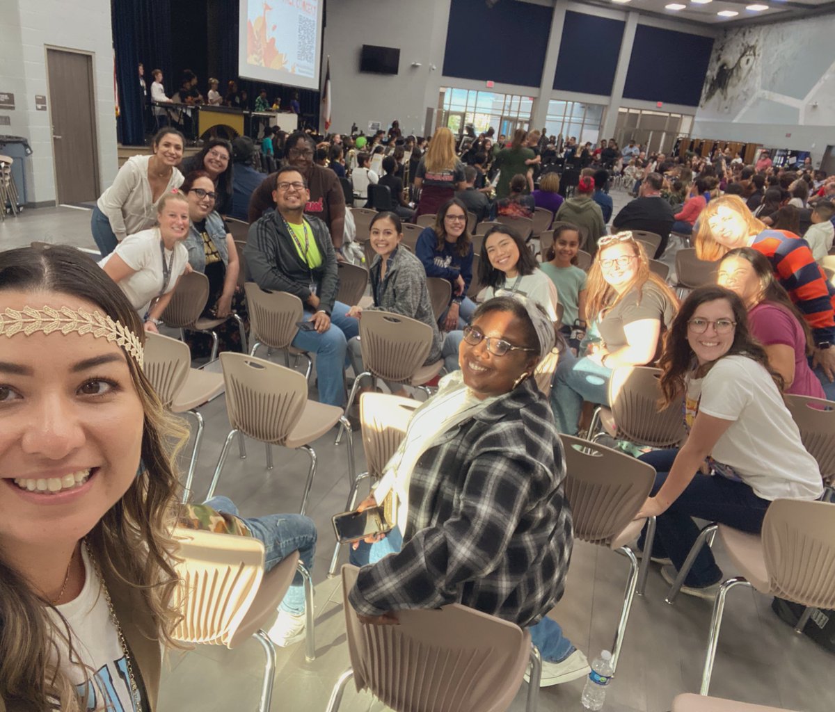 Supporting our talented huskies on their beginners band concert! 🎷🎺🥁👏🏼 <a href="/PrincipalPaz/">Dr. David Paz</a> <a href="/HaskettJH/">Haskett Junior High</a> #WeAreHaskett
