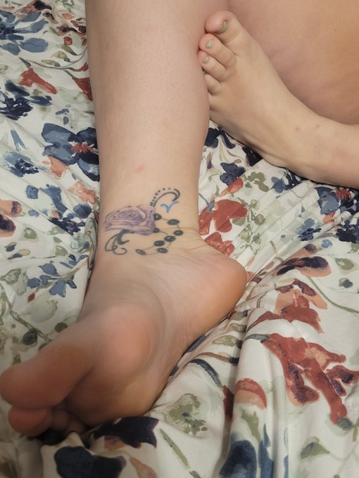 Someone should suck on Theses toes  #feetfinder #feetpic #feet #feetfetiche  https://t.co/qah1P52DnB<a href="/tag/feetfinder"class="tags">#feetfinder</a><a href="/tag/feet"class="tags"><span>#feet</span></a><a href="/tag/feetpic"class="tags"><span>#feetpic</span></a><a href="/tag/feetfetiche"class="tags"><span>#feetfetiche</span></a>