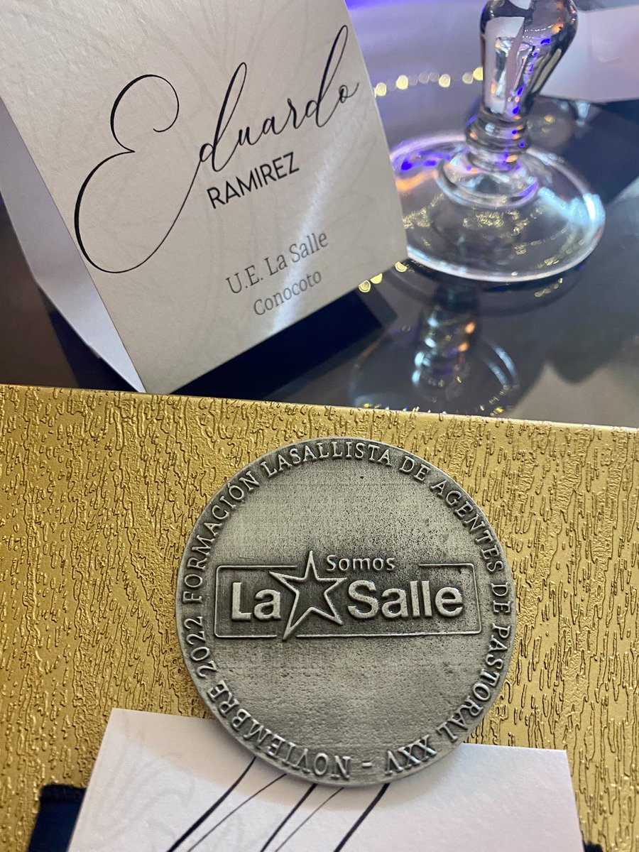 Desde #LaSalle seguimos formando seres humanos críticos, creativos y con una profunda sensibilidad por la justicia social al estilo de #Jesús y #LaSalle 🍀🍀🍀
#SomosLaSalle