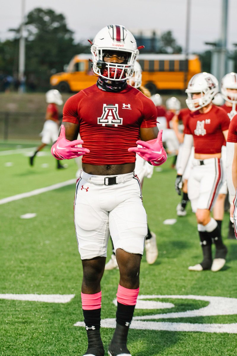 DoreanCrittend9's tweet photo. Any school take a chance on me I promise you I will not disappoint you. I am that dude 🔥 https://t.co/lHpaYtKKOX