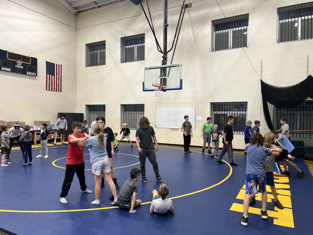 WrestlinMonroe's tweet photo. What a great turn out!!! 
Thanks to all those who participated in the Youth Wrestling camp! 
We had 41 kids show up. 
Also a big thank you to the upper class men helping out with the little ones, and to the parents who brought their kids. 
#ThriveInTheHive #youthwrestling https://t.co/ohdOsuDTq4