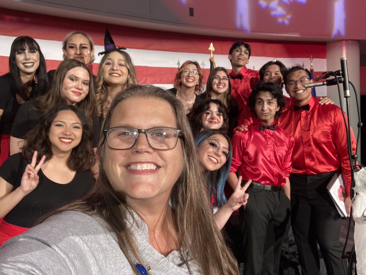 POPpies always put on a great show!! #EaglePride