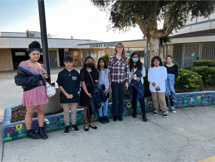 ConwayEUSD's tweet photo. Conway 6th graders headed to the SD Opera at the Civic Theater to experience El Último sueño de Frida y Diego with Mrs. B. #nightattheopera #SDOpera #culture https://t.co/KbWSy7Vcrz