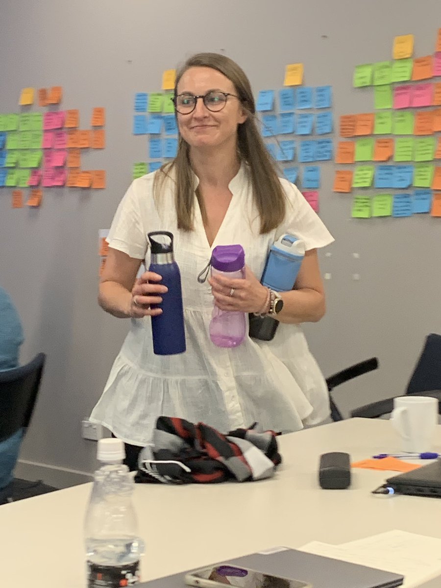 andypriestner's tweet image. Great prototype presentations here @monashunilib - really enjoyed the theatre of the water team (who took audience water away so ppl would feel like dehydrated library users) and the toilet team’s ‘Dunny Bunny’ (a digital mascot who appears when you report an issue) #uxtour