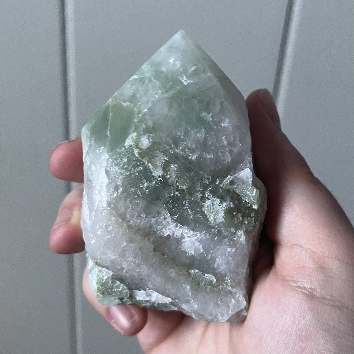 HalesCrystals's tweet image. These pieces are still available and are looking for their forever homes ❣️

link below— 40% off all earrings btw😋