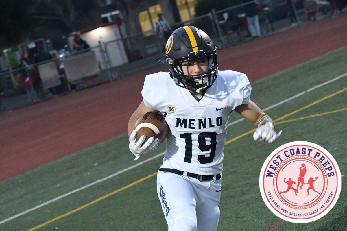 CJacksonWCP's tweet photo. Burlingame faces Menlo for Senior Night and some Thursday Night 🏈. 

Coverage for @westcoastpreps_ and scouting for @catapultsports https://t.co/8sq3BFR1db