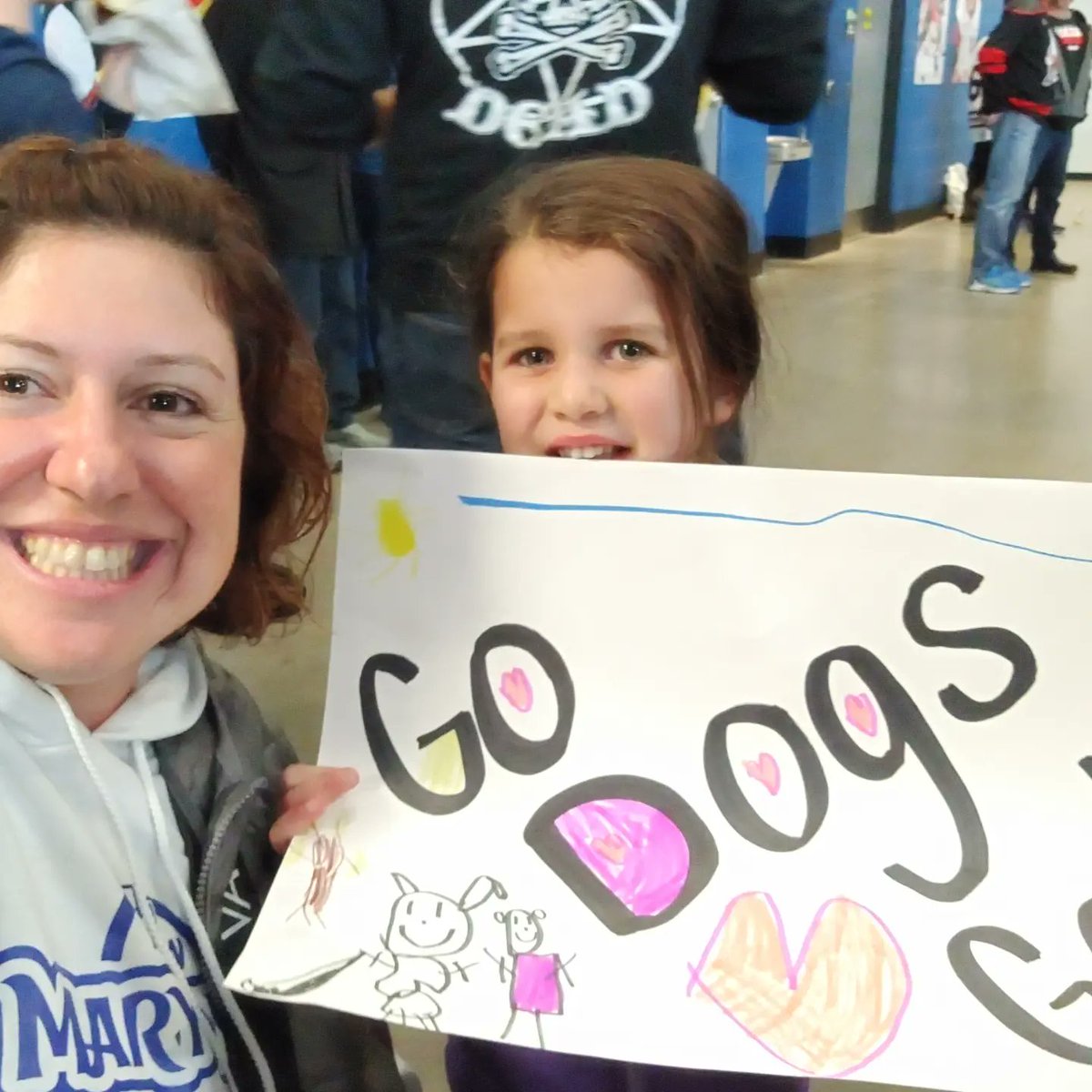 FeraBunch's tweet photo. Such a fun night at the Ice Dogs game with @MaryWardNF https://t.co/It2HmZrQZp