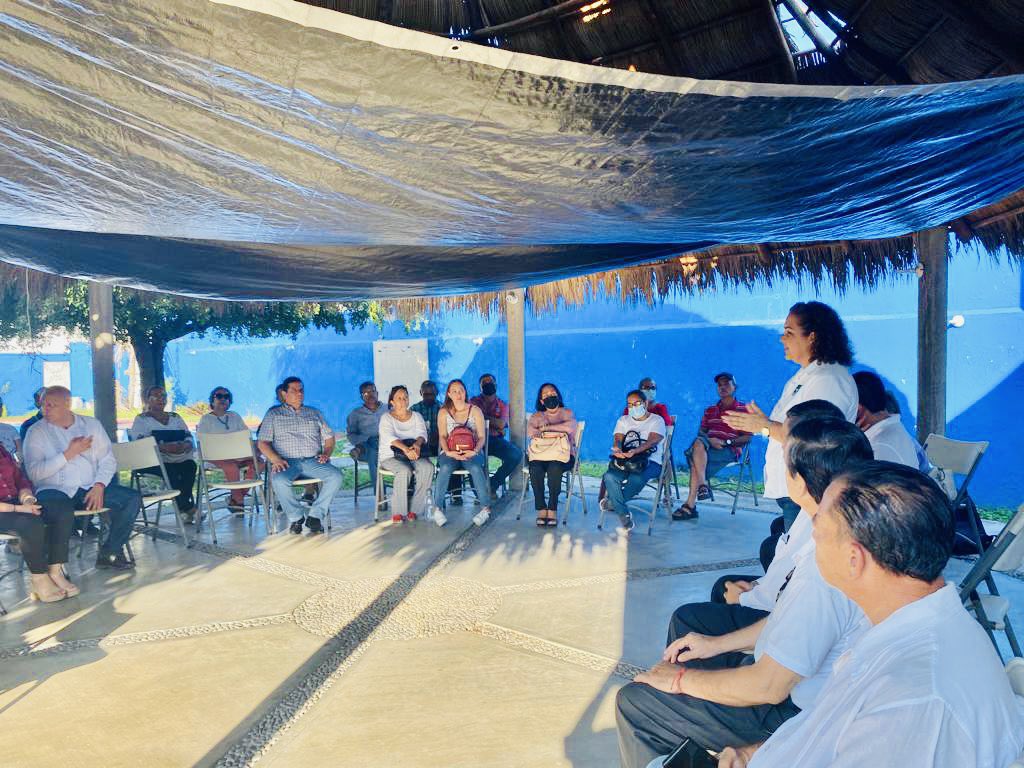 NA_Colima's tweet photo. Esta tarde el Comité de Dirección Estatal de #NuevaAlianzaColima que preside la Mtra. Ma. Iliana Arreola Ochoa, sostuvo un encuentro con aliancistas del municipio de #Tecomán 

#nuevaalianzasetransforma
#laalianzasigue
#laalianzacontigo https://t.co/eY3PC67EtV
