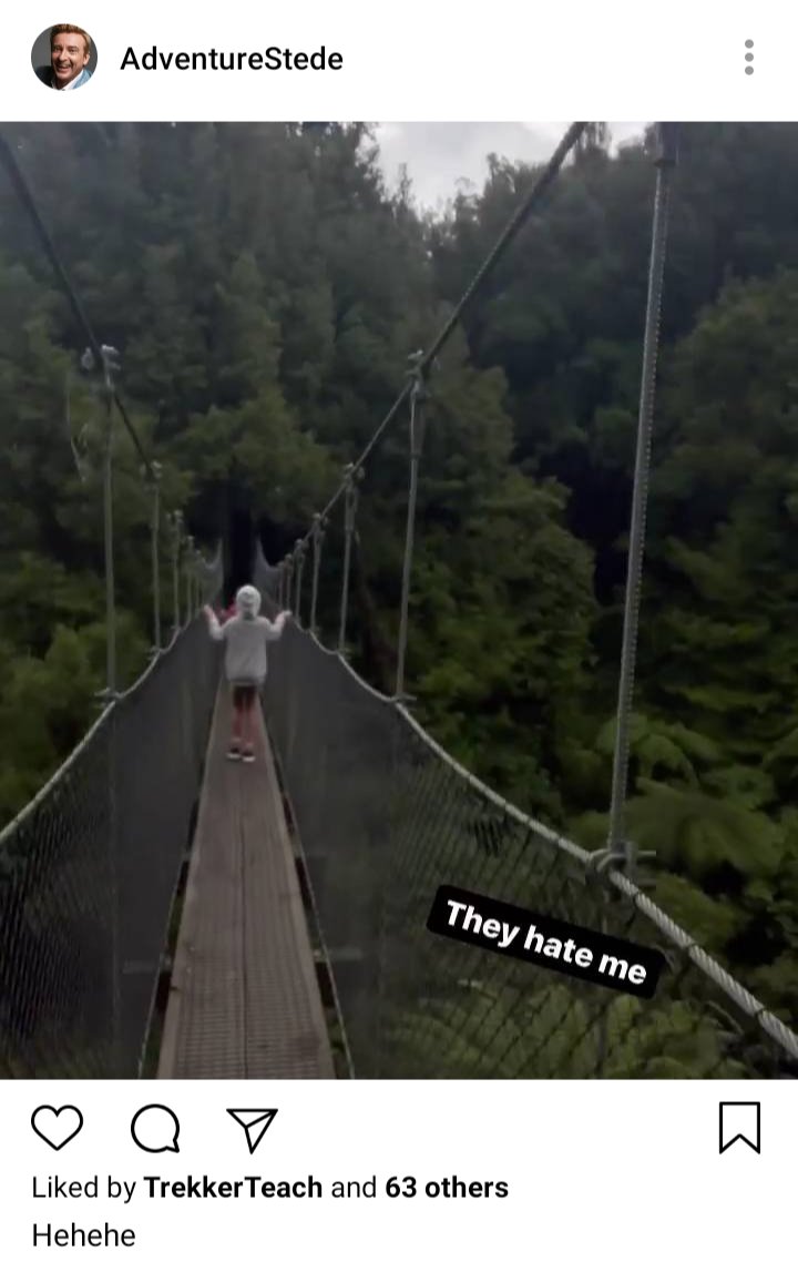 Stede's Ig. Suspension bridge, with two children at one end. Graphic text on image reads "They hate me"
Caption reads "hehehe"