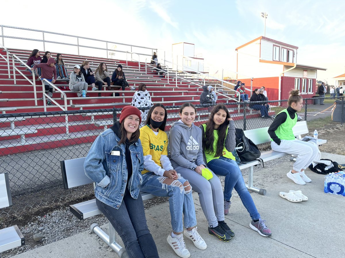 fcsd_FHS_APs's tweet photo. A great night of soccer by our FHS ELL students! It was a blast- soccer, pizza, laughter and an awesome community! A big thank you to many teachers who came to support our kids, @fcsdathletics, @fcsdhighschool and DJ @CoachGuenthFHS!! #FairfieldPride @FCSDNews @FHS_ELLs https://t.co/KsCOo6xRex