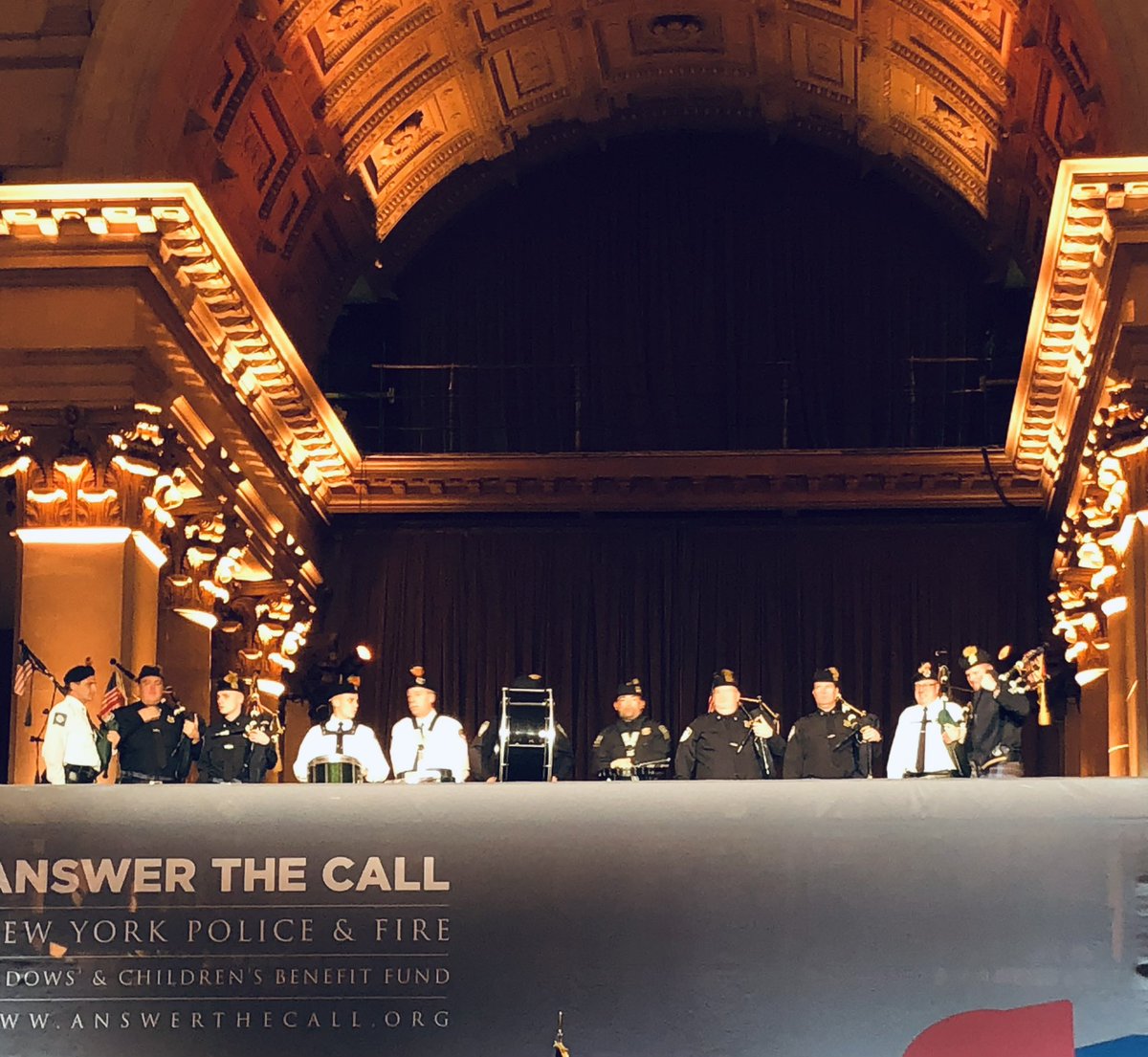 NYPDCeremonial's tweet image. At tonight’s 37th Annual Gala of @answerthecall, supporting the N.Y. Police and Fire Widow’s and Children’s Benefit Fund. We honor all our heroes and promise to #NeverForget. 
#Support #NYPD #FDNY #PAPD #EMS #MarkMessier 
@NYPDnews