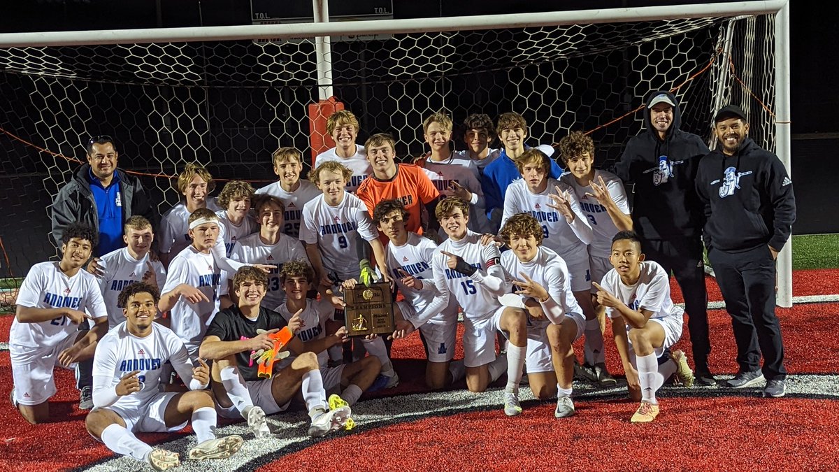 Regional champions! Trojans get the win 3-0! Great performance from <a href="/RuppBraden/">Braden Rupp</a> and <a href="/MicaiahMann/">Micaiah Mann</a> in goal, <a href="/GraysonAnd15/">Grayson Anderson</a> <a href="/_eddie_johnson_/">Eddie</a> <a href="/JacksonPeck12/">Jackson Peck</a> Jerry Rather and John Montani on the back line, midfield Cole Fox, Hussain Al-Amood, <a href="/DevonMcfarthing/">Devon McFarthing</a>, Cole 🦊, <a href="/JackMoll15/">Jack Moll</a>,