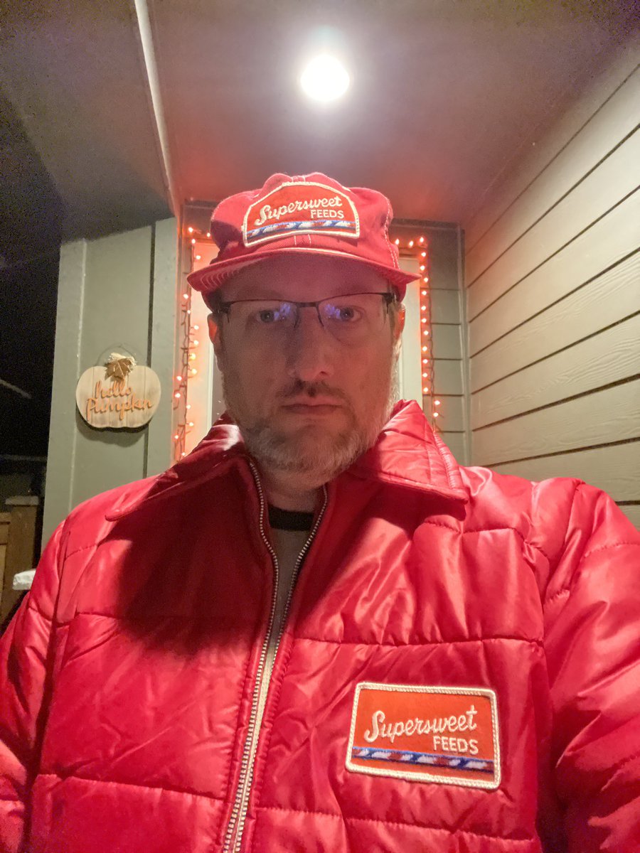 eBay jackets & hats tweet media