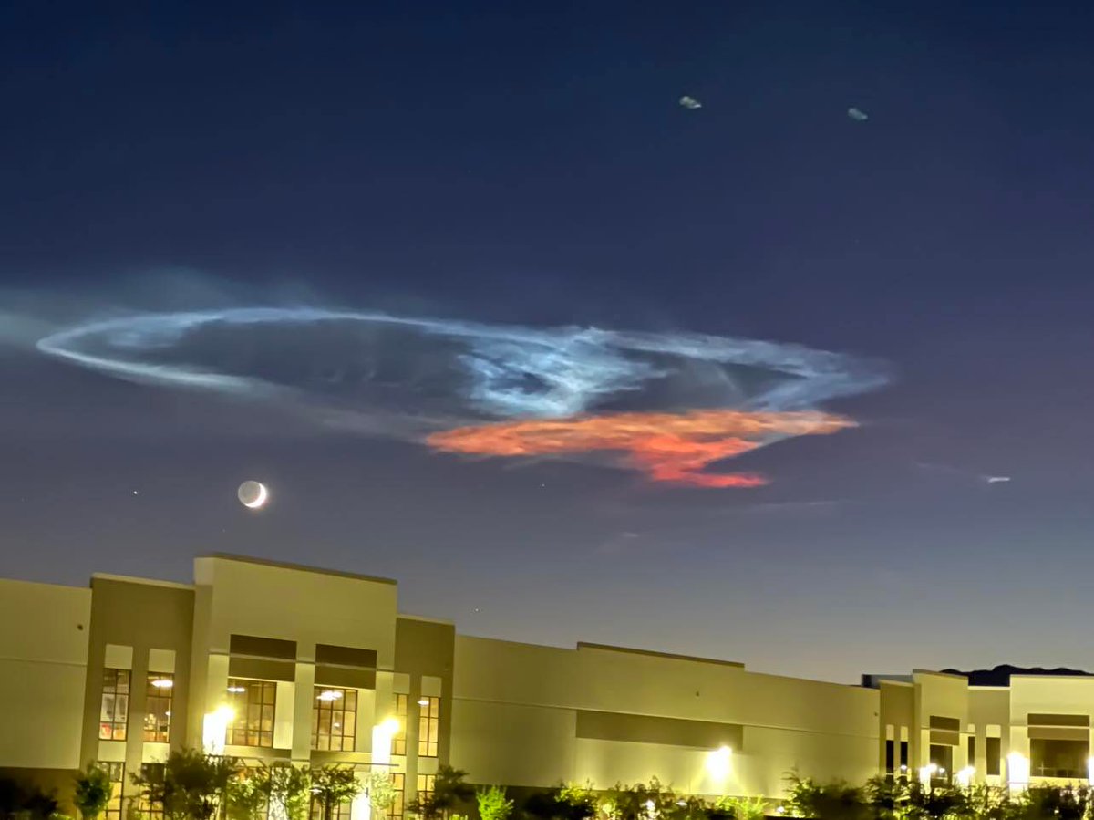 Our view of the SpaceX rocket launch taken from the office! #VegasWeather