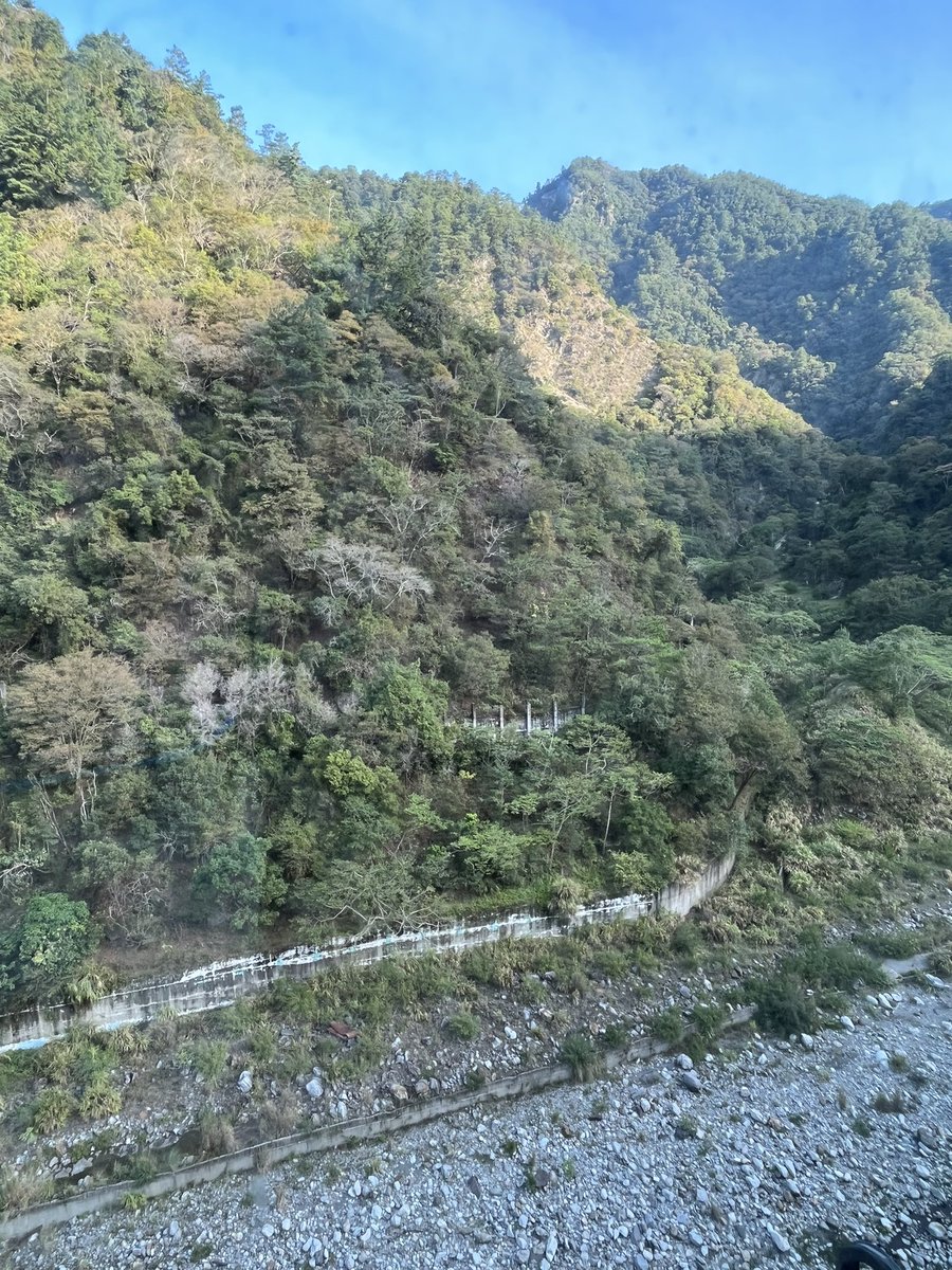 aa764152's tweet photo. 谷關飯店風景不錯 https://t.co/jzb3dPgL8z