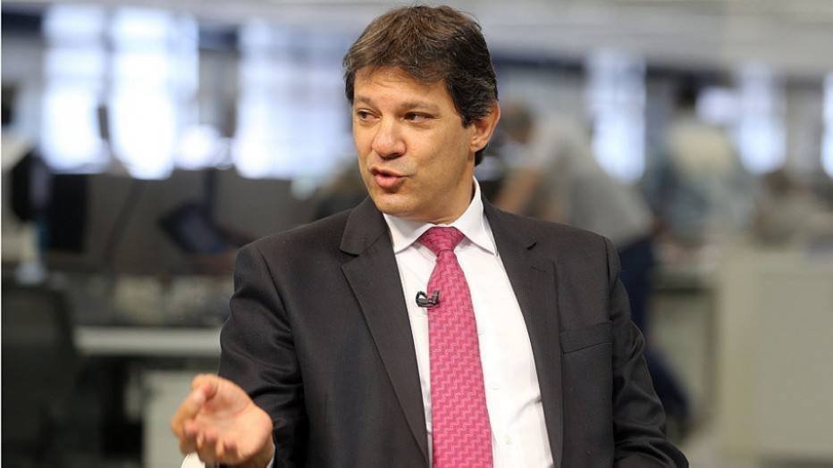 Tarcísio mente!

Matéria do <a href="/Estadao/">Estadão 🗞️</a> 24/11/2016

Haddad vai  deixar R$ 6 bilhões no caixa para gestão Doria
Maior parte da verba terá de ser usada para pagar gastos já feitos pela Prefeitura; equipe do futuro prefeito quer aumentar investimento
shortest.link/6sET