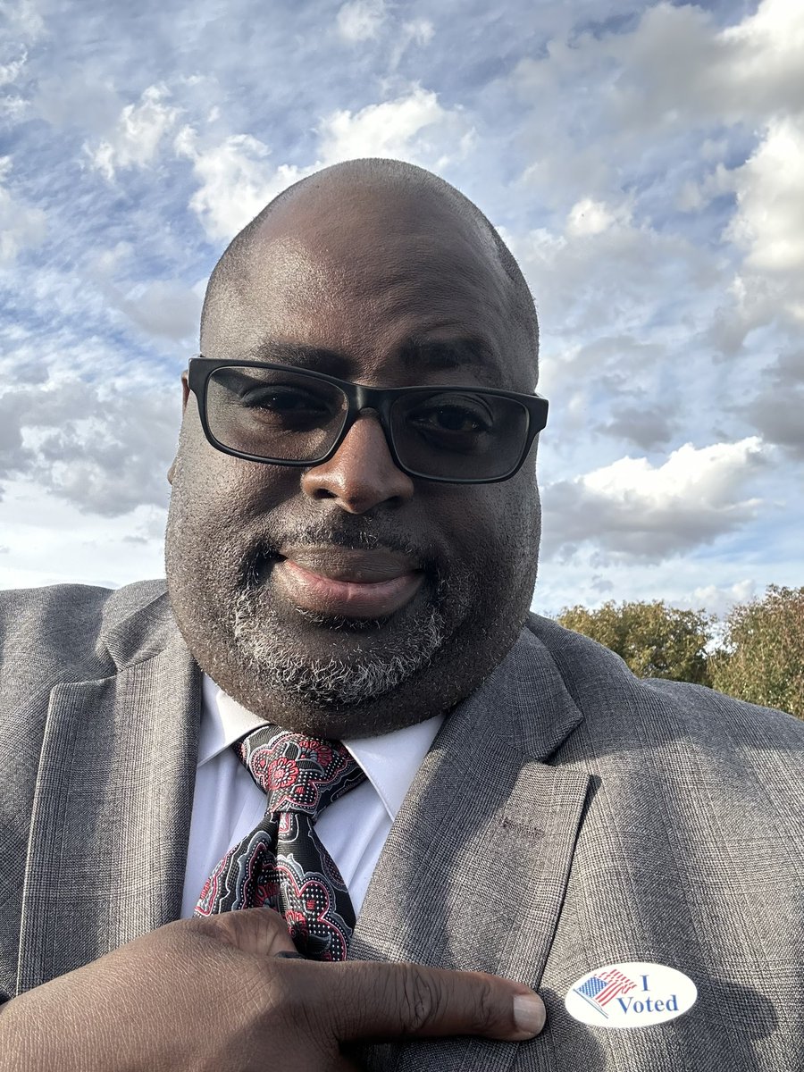 I exercised my right and executed my responsibility. How about you? #GoVote #midtermelections #AΦΑ #AlphasVote #BlackMenVote #MenOfDistinction #WeShallTranscendAll  #AVotelessPeopleIsAHopelessPeople #VPHP