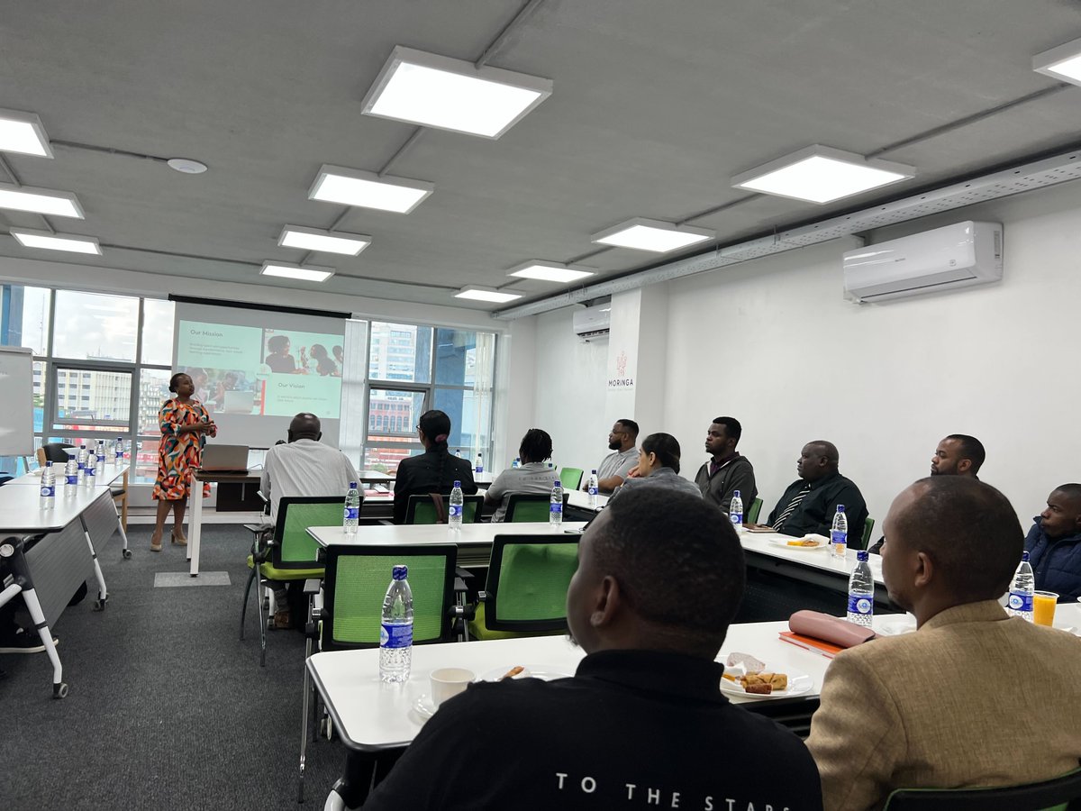 moringaschool's tweet image. We have kicked off our free DevOps Masterclass and Breakfast Meetup for Executives at our Victoria Plaza offices this morning. Engaging decision-makers in the tech eco-system with the aim of driving conversations around partnerships & corporate training.
#devopsengineering
