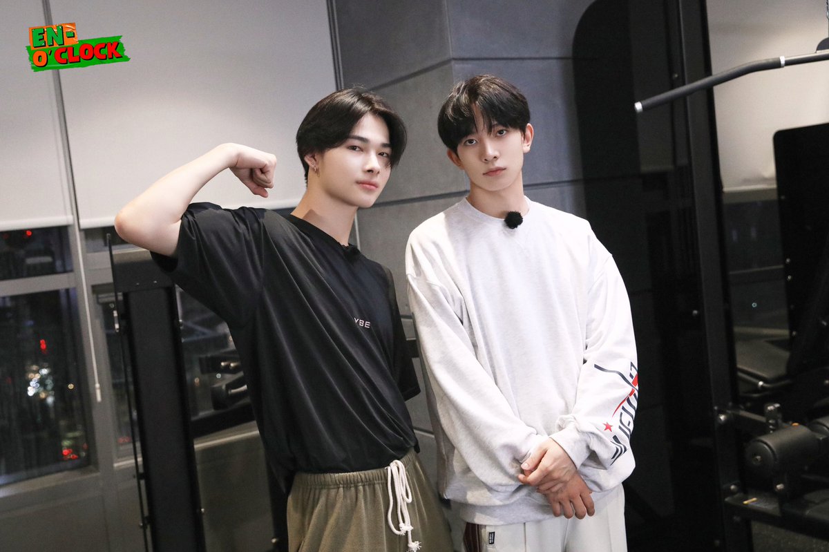 enhypenweverse's tweet photo. [MEMBERSHIP] 221028

Behind Cut | EN-O'CLOCK - EP.45

(1/8)

@ENHYPEN_members @ENHYPEN #ENHYPEN #엔하이픈 https://t.co/TmchSt5X8e