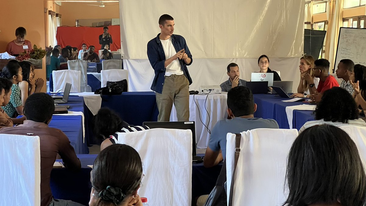 TANY VAO MADA 2022 | 

JOURNEE 3
Avec 4 ateliers thématiques 

ATELIER 2 : Evaluations et Aires protégées
#Tanyvao2022 #Madagascar #Tulear