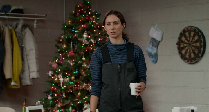 Troian Bellisario is now 37 years old, happy birthday! Do you know this movie? 5 min to answer! 