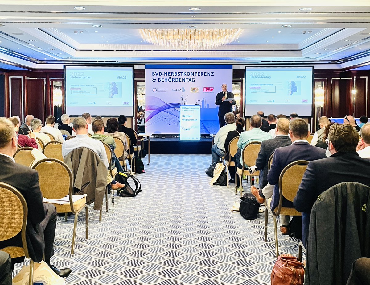 Der heutige Tag wird besonders interessant für betriebliche und behördliche #Datenschutzbeauftragte: Wir starten mit unserem Behördentag 2022!

#Datenschutz #Behoerden #Verwaltung #Stuttgart #HK22