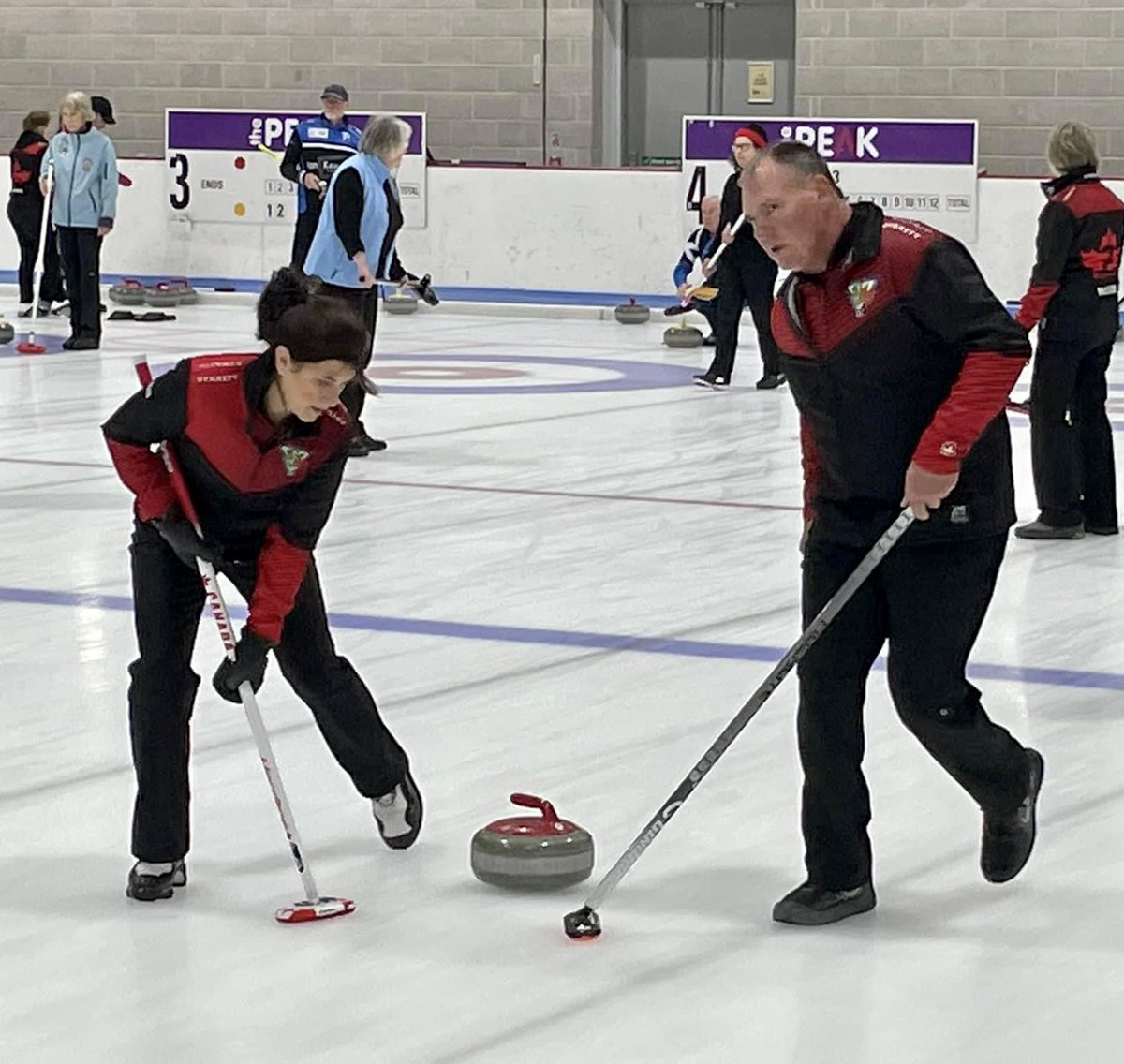 What’s the best thing about #curling? The friendships built along the way. The social aspect of curling is traditonal and timeless.
Currently in Scotland on the Ottawa Valley Goodwill Tour <a href="/MetcalfeCurling/">Metcalfe Curling Club</a> <a href="/OVCAcurls/">The OVCA</a> <a href="/CurlON_/">Carla Nahir Ayala</a>