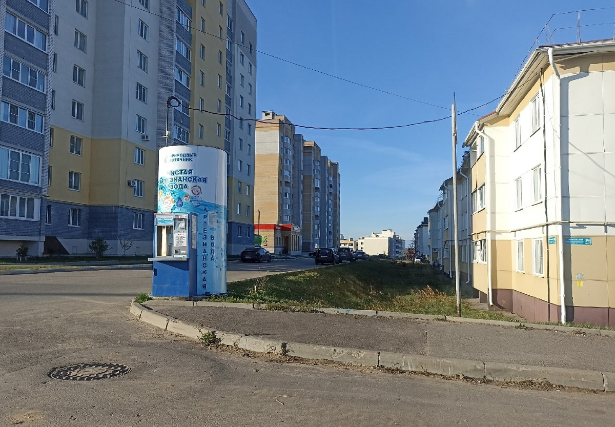 В малоэтажном квартале Веризино не разрешили строить шестиэтажки. Застройщик подал заявку в управление архитектуры и строительства. Прошли общественные обсуждения.

provladimir.ru/2022/10/28/mje…