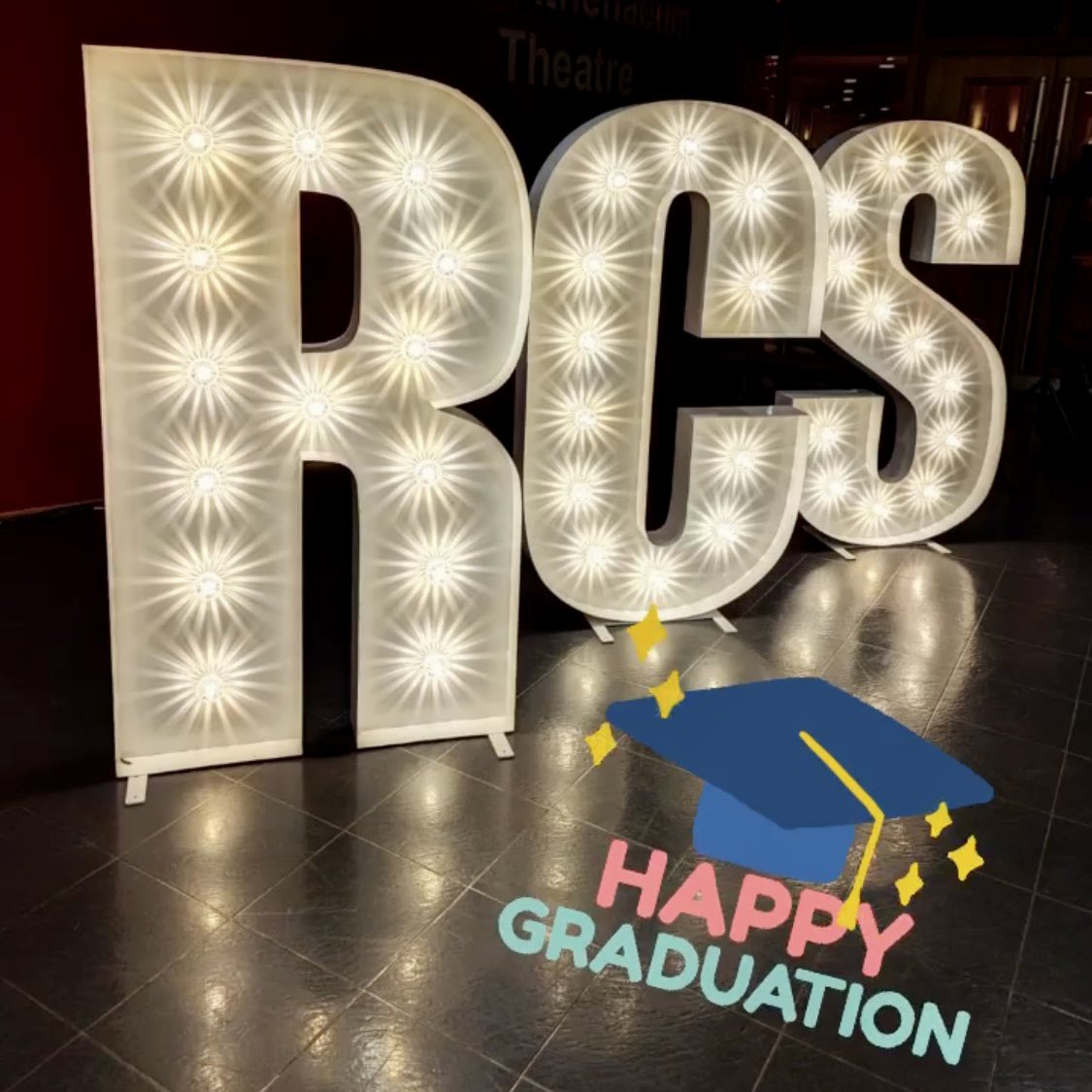 Guess who’s now a graduate of <a href="/RCStweets/">Royal Conservatoire of Scotland</a> with an MEd <a href="/RCSpglta/">RCS pgLT in the Arts</a>… this gal! 🤩 🥳 

So if your interested in all things verbatim theatre, theatre for health, autobiographical performance and creative health get in touch &amp; let’s have coffee &amp; cake!!!