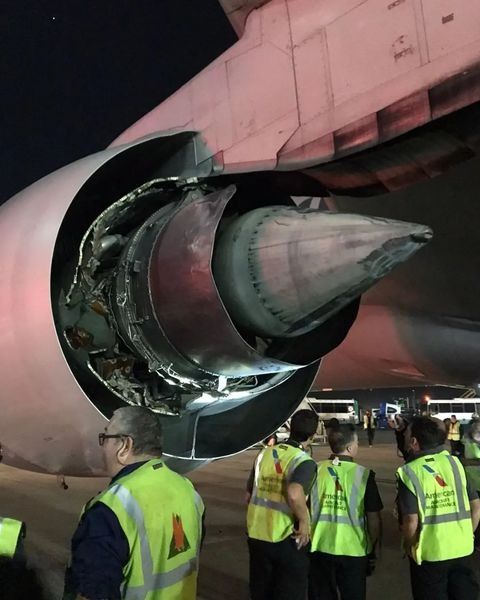 Modo_S_'s tweet photo. Así quedó el motor 1 del Triple 7 #N765AN 
Créditos a su autor. https://t.co/m7DHkSo3em