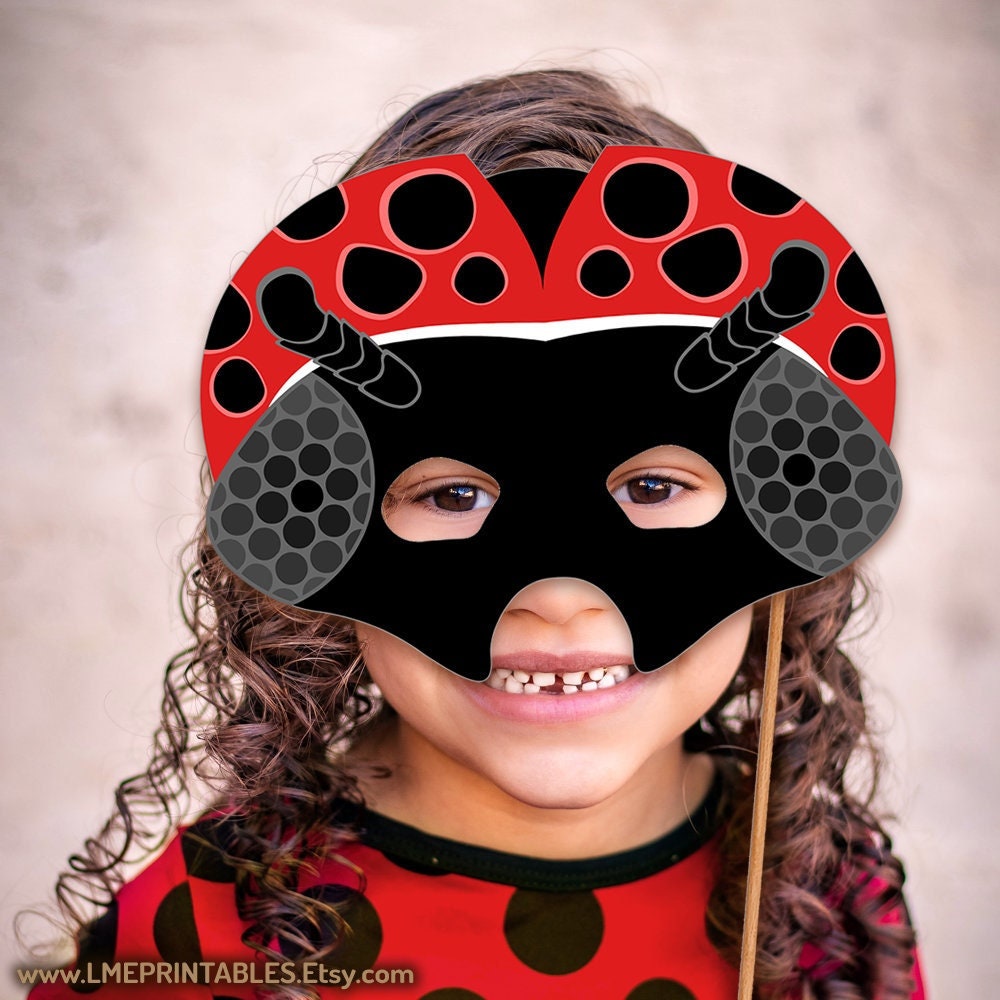lmeprintables's tweet photo. Ladybug Mask Printable Animal Insect Halloween Costume Bug DIY Ladybird Adults Kids Party Red Beetle Photo Booth Masquerade Birthday Francis https://t.co/LNdzkRjqE0

#ladybugmask #ladybugcostume #halloween #animalsparty #lastminutecostume #woodlandmasks #ladybugcosplay https://t.co/comgIfrNBu
