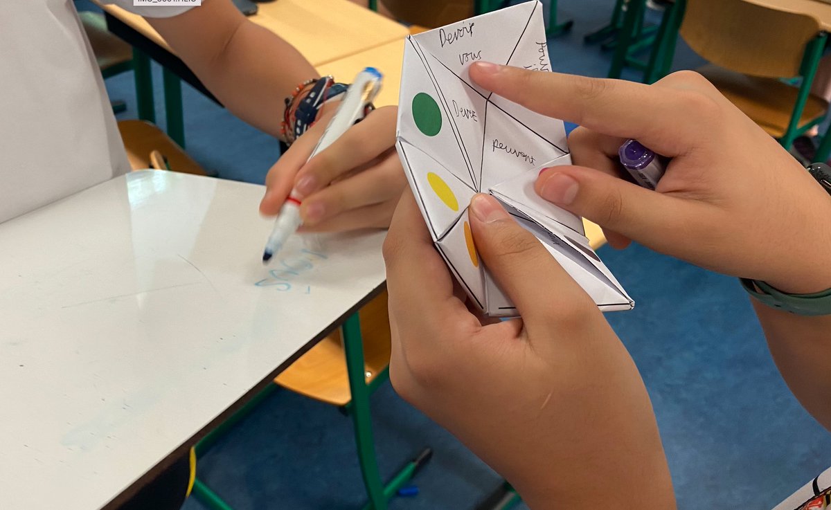 MONTMAIT's tweet photo. Merci https://t.co/WA8uotWbZf for the idea. We use "cocottes" to practise verbs, lots of speaking, numbers, colours &amp; verbs and writing.
#MFLTwitterati #FLE #learnfrench #learnlanguages https://t.co/pCD8U4PP2W
