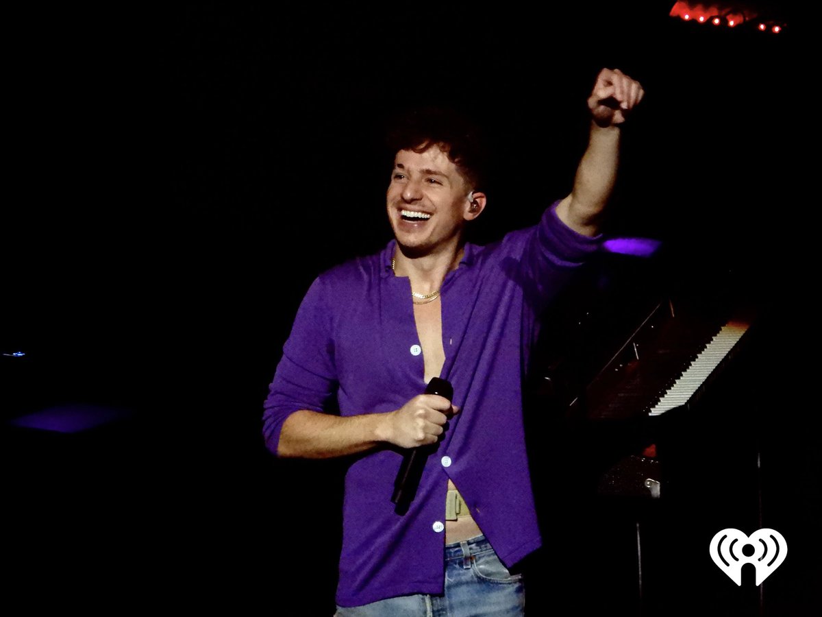 iHeartRadioCA's tweet photo. 🎶 @charlieputh is a music MACHINE 😍🙌🏼 The smile, The song, The instruments! #OneNightOnlyTour https://t.co/KrvSaVxEFO