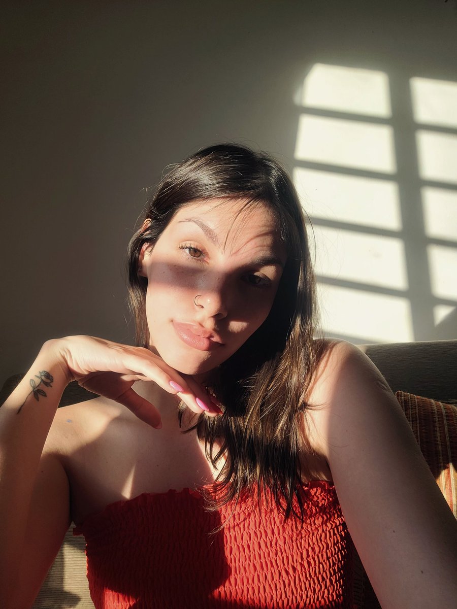 #NuevaFotoDePerfil hola tuiter tanto tiempo
