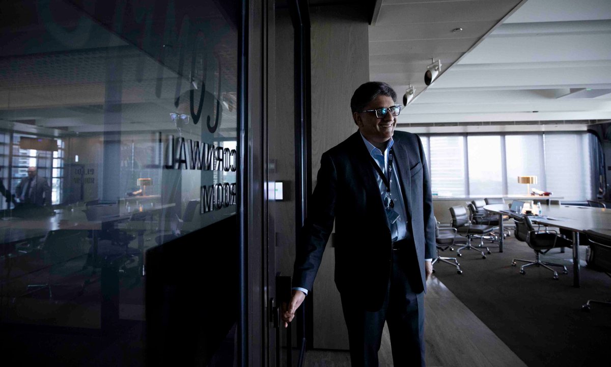 ANZ_bluenotes's tweet photo. A behind-the-scenes look at how the week unfolded for ANZ's full-year results announcement 2022. Click here for the full gallery: https://t.co/ubFd0DeQJZ https://t.co/JFHfqptOaJ