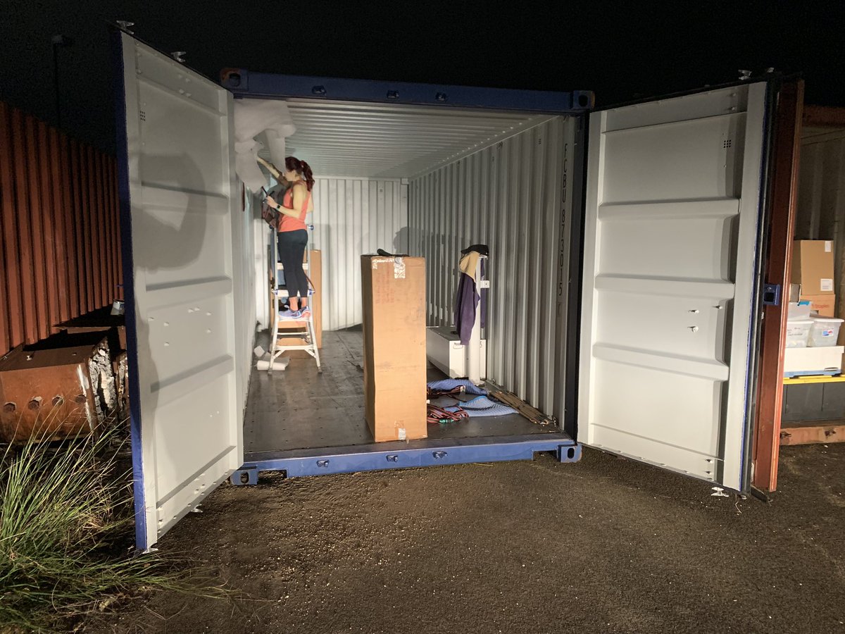 ChrissyWieder's tweet photo. Burning the midnight oil… when you need to suspend a 20ft. boom from a shipping container before loading your crates, but ran out of daylight. @RVRogerRevelle here we come! @geotraces_gp17 #FitzLab #WiederLab #NSFfunded @JessFitzsimmons https://t.co/zgIiiS1qhT