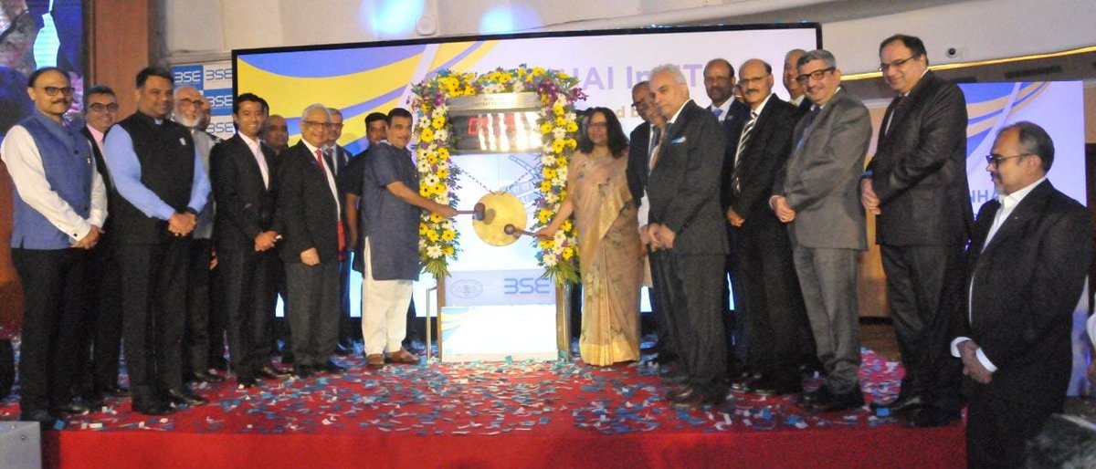 PIBMumbai's tweet photo. Historic moment!

Union Minister @nitin_gadkari rings the bell at @BSEIndia at 9.15 am today and ceremoniously marks the listing of NHIAI InvIT NCDs

Secretary, @MORTHIndia and Chairman, @NHAI_Official Alka Upadhyaya present with other dignitaries on the occasion https://t.co/BjiZFwZptl