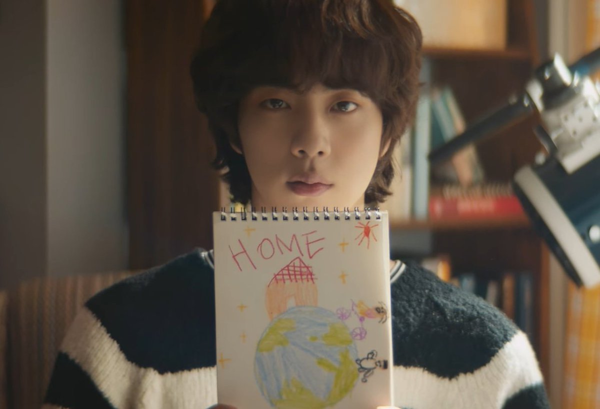 Джин астронавт бтс. Чонгук фото 2022. Джин астронавт альбом бтс. Джин астронавт бтс. Утто бтс астронавт.