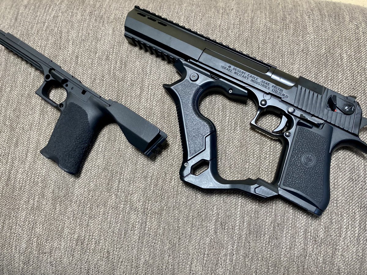 そろそろ付け替えないとなぁー
ストックも探そ
#サバゲー
#サバゲーマーと繋がりたい
#デザートイーグル
#DEを長物にしてみよー