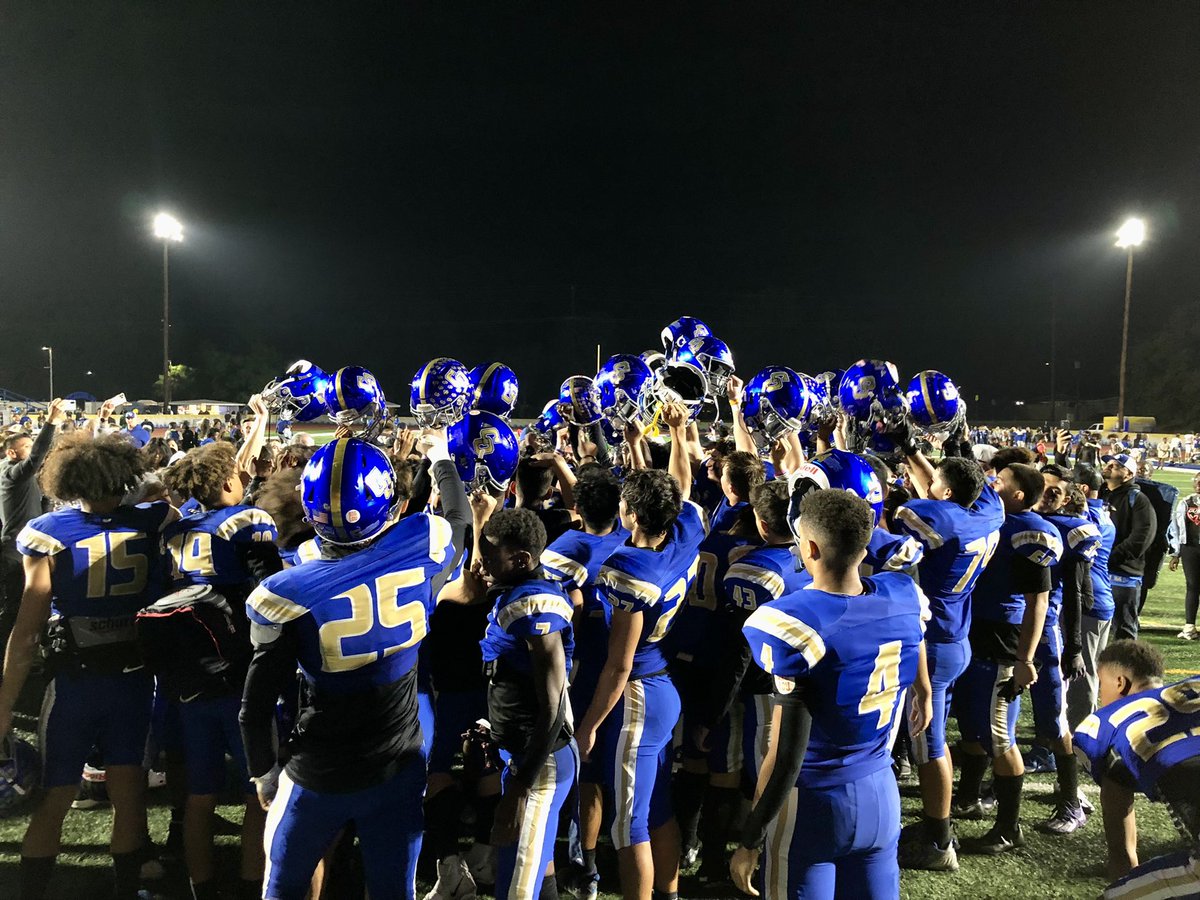 Mountain West League Champions!!! ⚡️👀
<a href="/COHSFootball/">Charter Oak Football</a> 
<a href="/SGVNSports/">Fred J. Robledo 👨🏻‍💻</a> <a href="/tspeterson40/">Tim Peterson</a> <a href="/James_Escarcega/">James Escarcega 📈🏈🏀⚾️🥎 🤼🤽🏽‍♂️🏊🏼‍♀️🏌🏻⚽️</a> <a href="/SoCalVarsity/">SoCal Varsity</a> <a href="/210PrepSports/">210 Prep Sports</a> <a href="/latsondheimer/">eric sondheimer</a>