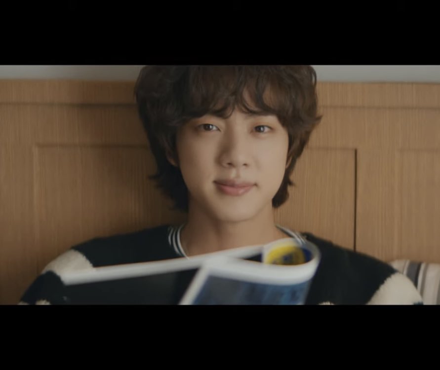 katchbts's tweet photo. Thought I was ready.

I WASN’T READY.

It’s the perfect comfort song for ARMY letting us know it’s going to be okay. 💜We really don’t deserve him.

#진  #Jin  #TheAstronaut #JinxColdplay #jin https://t.co/CA1WI2Jl35