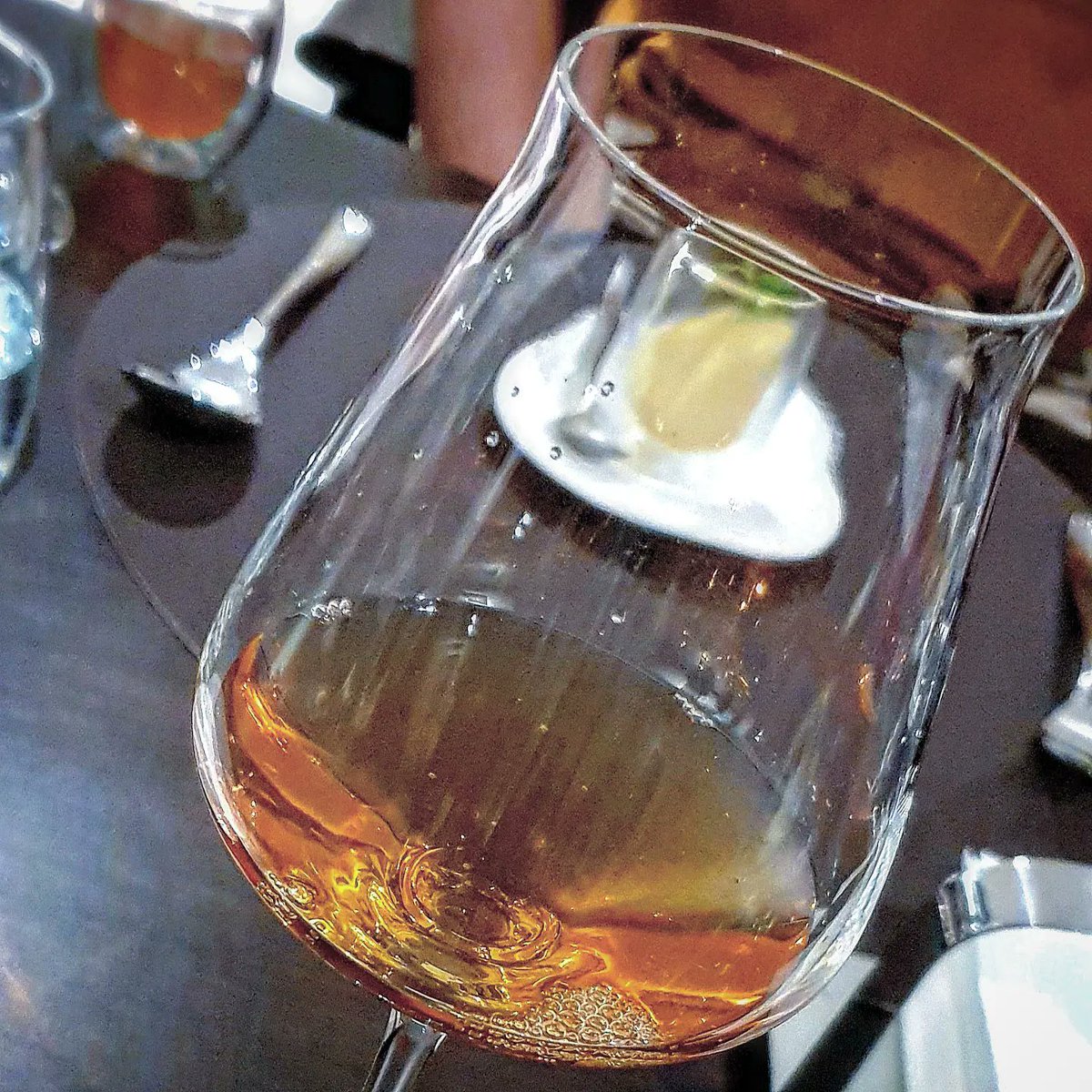 1997 Chateau d'Yquem, a quarter of a century old, the wine was holding up majestically. Drying and a slightly nutty bouquet, on the palate the wine was still showing a lush, textural richness. There were complex notes of dried apricot and over-ripe fig and a clean finish.