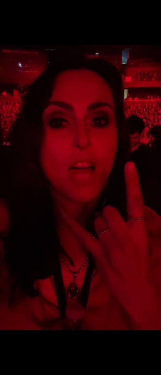 TheSoundOfMyHe2's tweet photo. Awwww, so nice ๐ฅฐ
Come home safely, sweethearts โค๏ธ
See you soon ๐
And keep Carl please ๐
@WTofficial
@CarlCasagrande
#wtofficial #withintemptation #ironmaiden #usatour #besttourmanager https://t.co/Ie1CbdCjGk