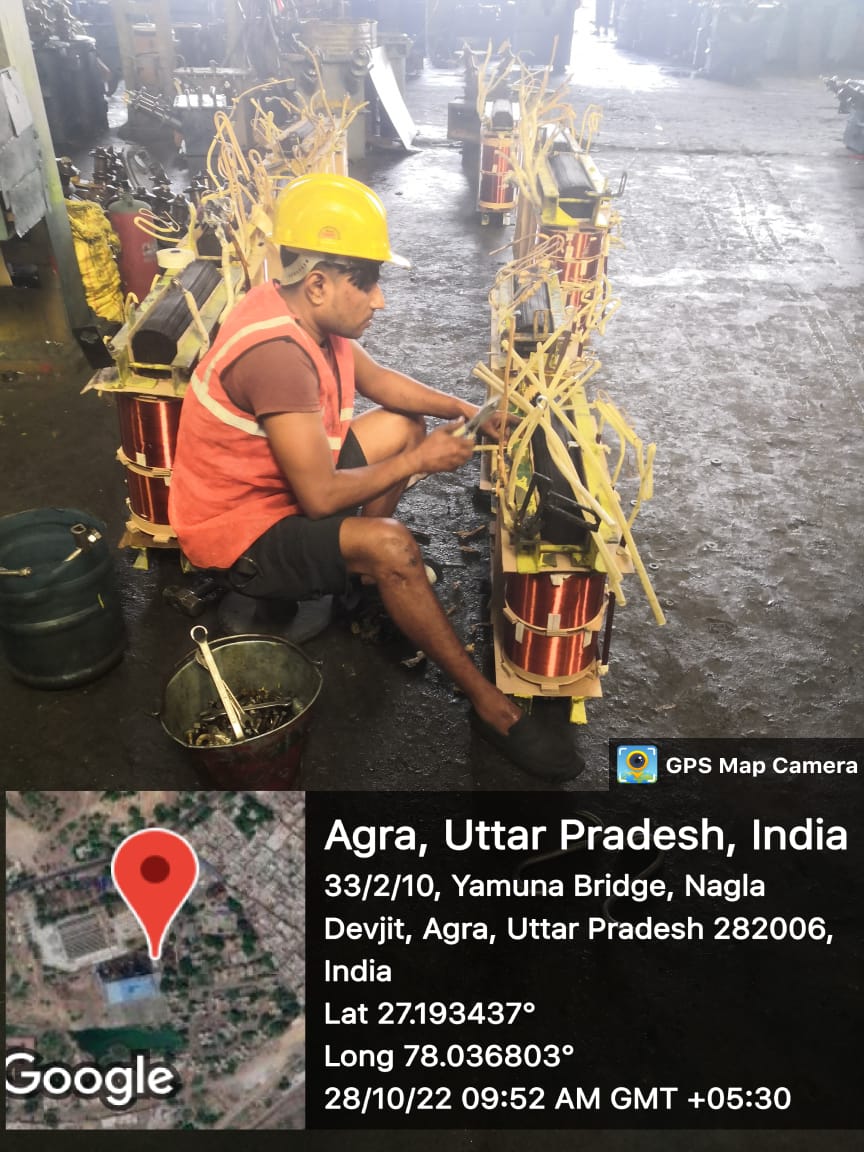 Transformer repairing work is going on at Agra Workshop.
<a href="/mduppcl/">MDUPPCL</a> <a href="/MDDVVNL/">MD DVVNL AGRA</a> <a href="/bmsharma21/">B M Sharma</a> <a href="/raviagarwal68/">Ravi Kumar Agarwal</a> <a href="/UPPCLLKO/">UPPCL</a> @DvvnlWorkshop <a href="/SPSINGH80774918/">eeewddvvnlagra</a> <a href="/vivek941125/">Je Workshop Agra</a> <a href="/RoshanP55018951/">Roshan Patel</a>