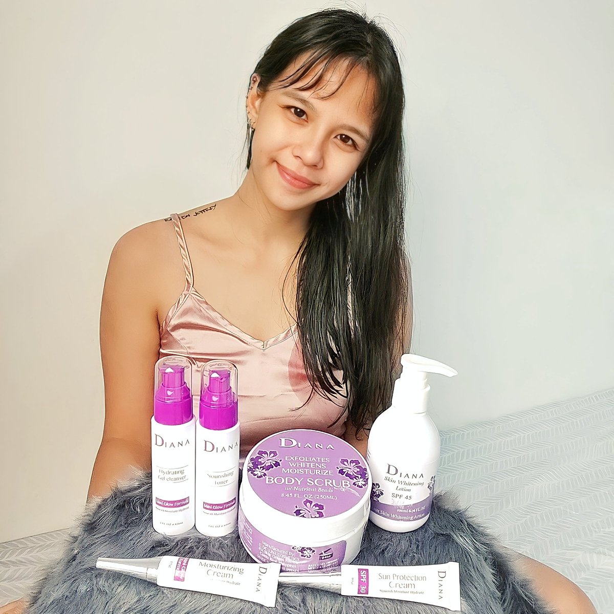 marylaraloraine's tweet photo. Giveaway Alert!
Check my FB post 👇
https://t.co/9TlHDN7ip5

@Diana_MaxiGlow https://t.co/3h5J1OtF5I