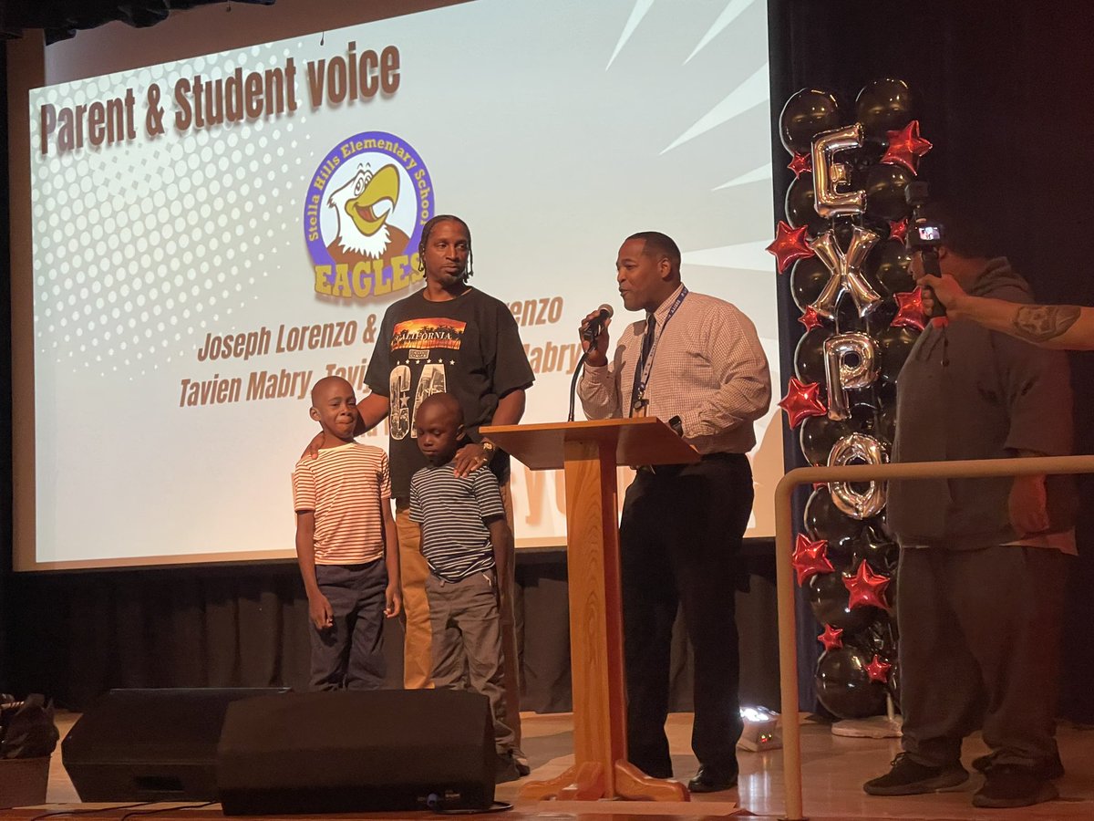 DeeDeeHarrison9's tweet photo. @Linebacker_Dad you brought a powerful message tonight to our BCSD families and we’re all better for it! @Team_BCSD #TeamFACE https://t.co/iCcKk3eE96
