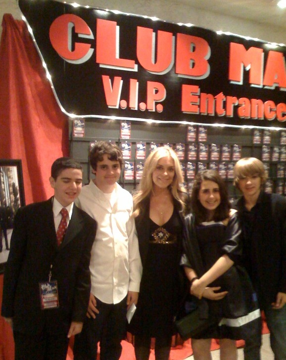 Lydia Cornell 🇺🇦 on Twitter "ThrowbackThursday at Matt's Bar Mitzvah