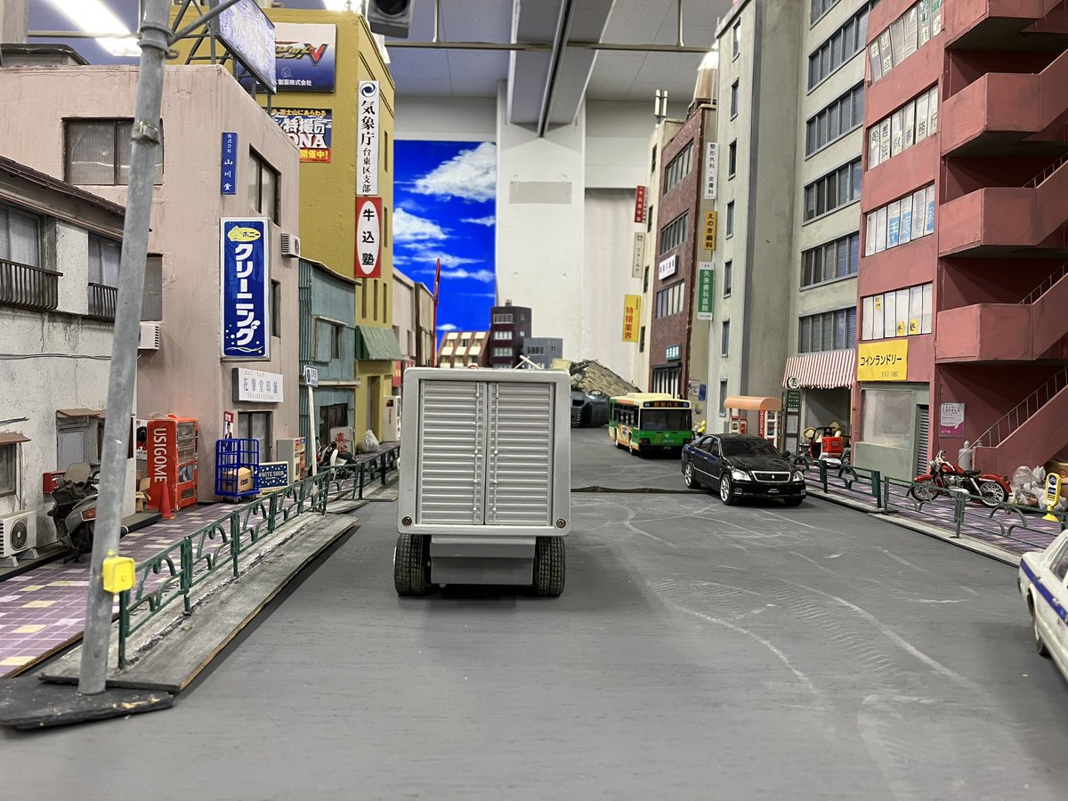 DrMANAMAMA's tweet photo. 特撮さんとミニチュア、いい出来です！面白〜！なぜこれを見に行ったかというと、、、、、 https://t.co/JGuY1l9gH9