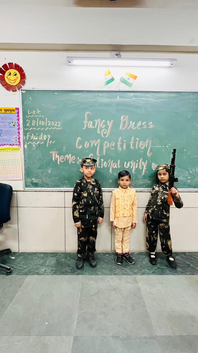 KMandawali's tweet photo. "UNITY HAS ENOUGH POWER TO DEFEAT PROBLEMS"
Celebration of Sardar Vallabhbhai Patel's birth anniversary as National Unity Day @KMandawali
Unity Pledge &amp; Fancy Dress Program was organised in Primary wing with great fervor
@Dir_Education @PbpandeyB @DelhiGovtSchool @AnjuSachdeva14 https://t.co/EugwwiGF9w