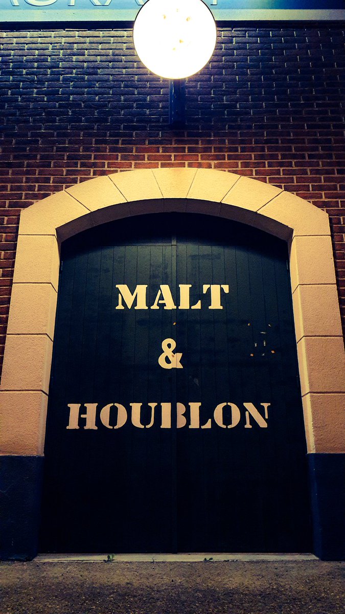 Open the door... 
#photography #door